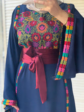 Elegant Navy Ward Thob With Manajil Details and Satin Belt