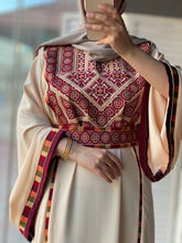 Elegant Offwhite Diamond Qabbah Thob With Manajil Details and Satin Details